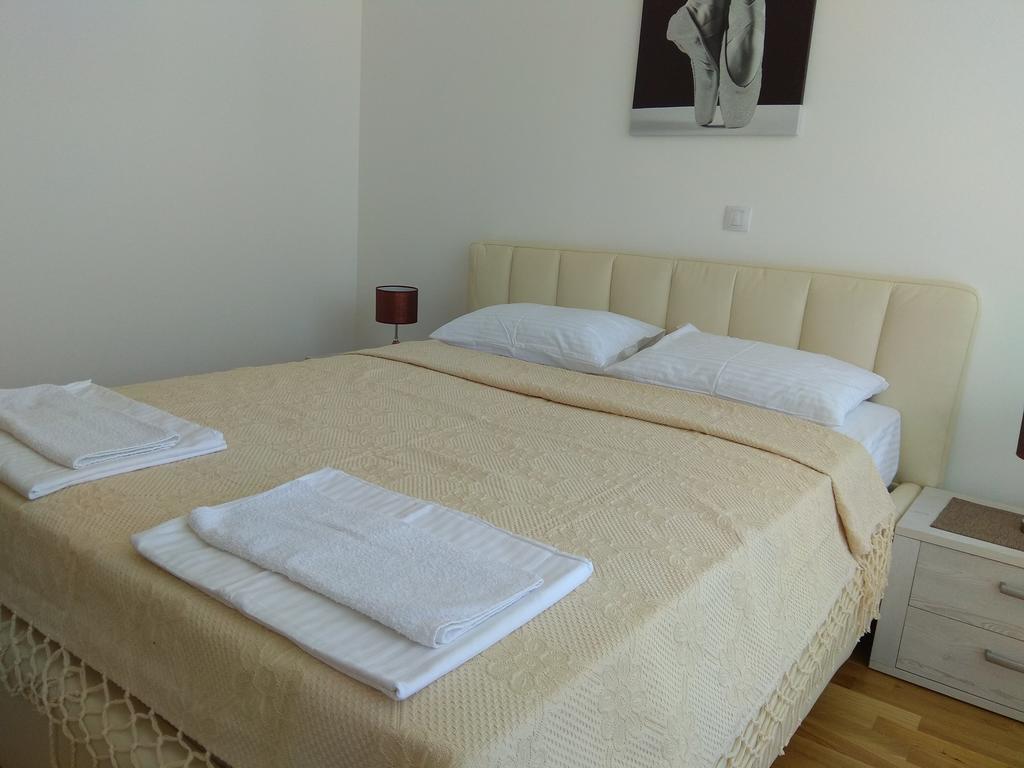 Apartments Lora Bokeljske Brigade Budva Eksteriør bilde